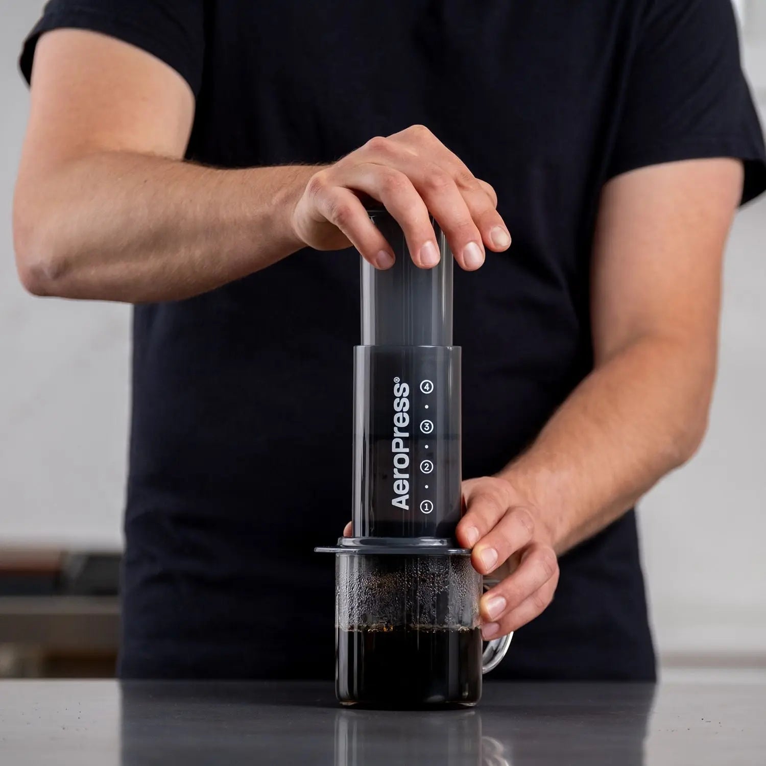 The Ultimate Guide to AeroPress: Brewing the Perfect Cup - HORIZON
